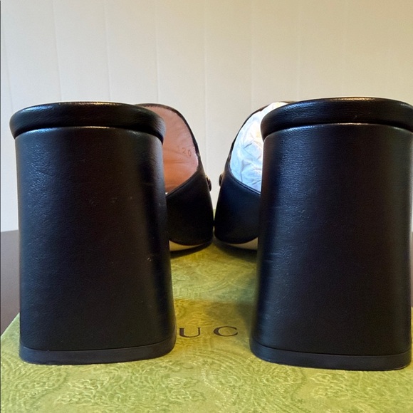 Gucci Black Leather Gold Horsebit Block Heel Mules - Picture 3 of 7